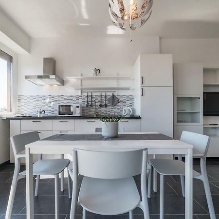 Nomentana White Apartments By Ghor Rome Bagian luar foto