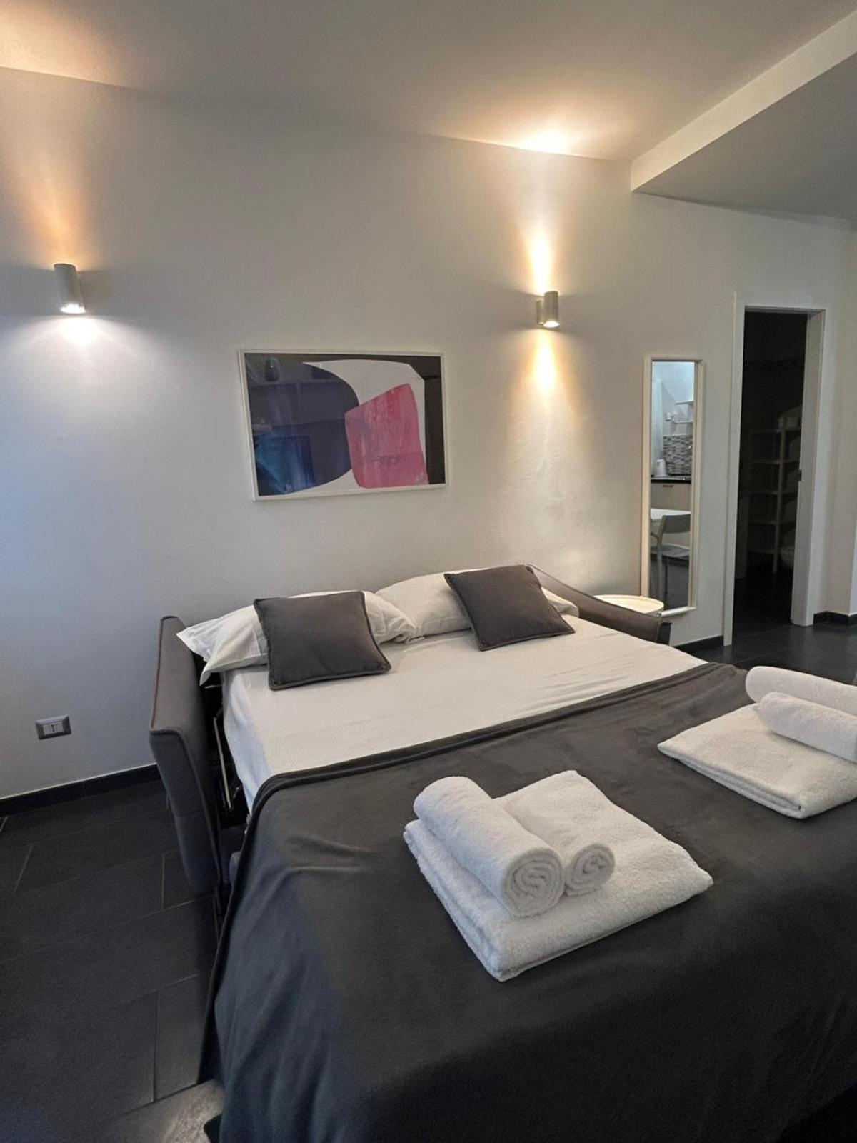 Nomentana White Apartments By Ghor Rome Bagian luar foto