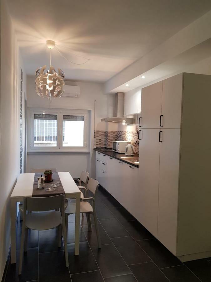 Nomentana White Apartments By Ghor Rome Bagian luar foto