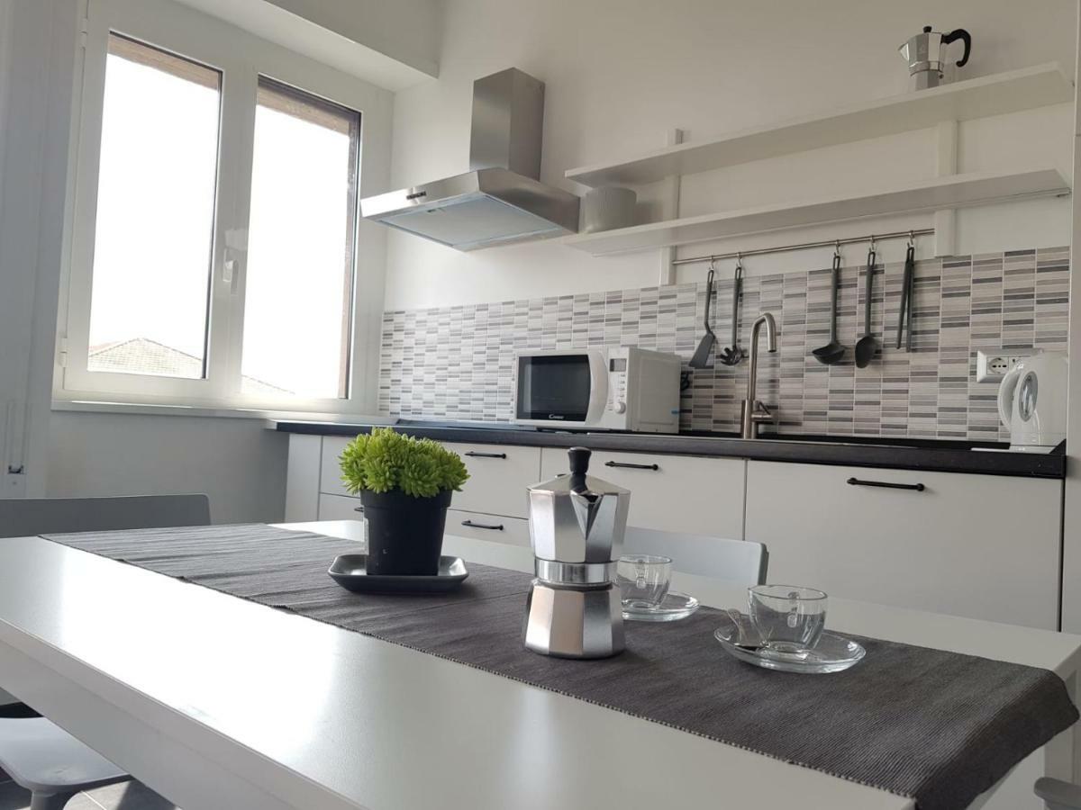Nomentana White Apartments By Ghor Rome Bagian luar foto