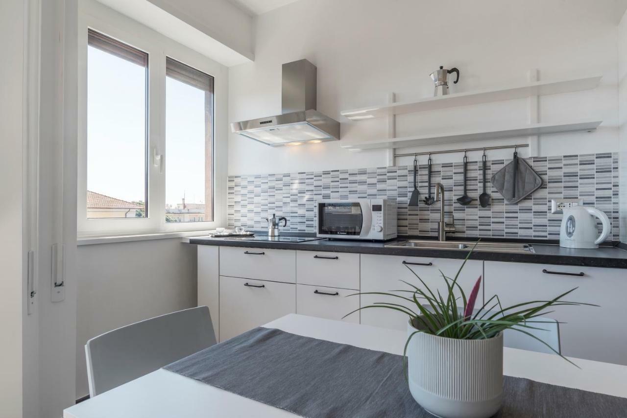 Nomentana White Apartments By Ghor Rome Bagian luar foto